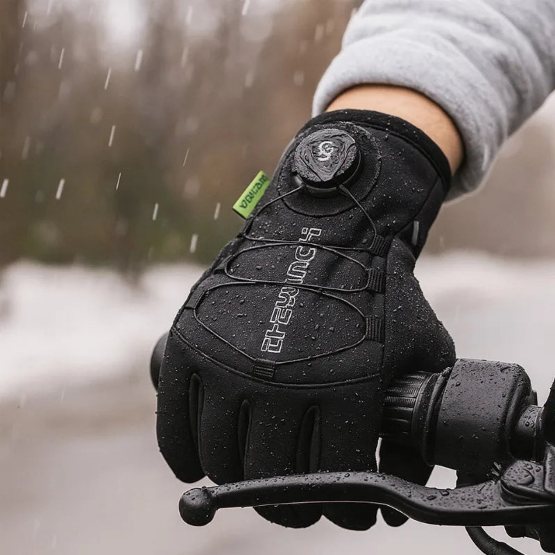 Winter Warm Waterproof Touchscreen Gloves – Thickened Windproof Sports Gloves for Men & Women Cycling, Skiing & Outdoor Use